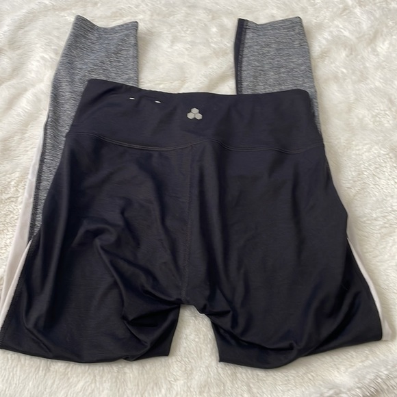 Tek Gear Workout Gear Leggings - Picture 3 of 4